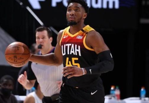 李贤重：五棵松气氛很棒，中国是很棒的对手&向中国致敬