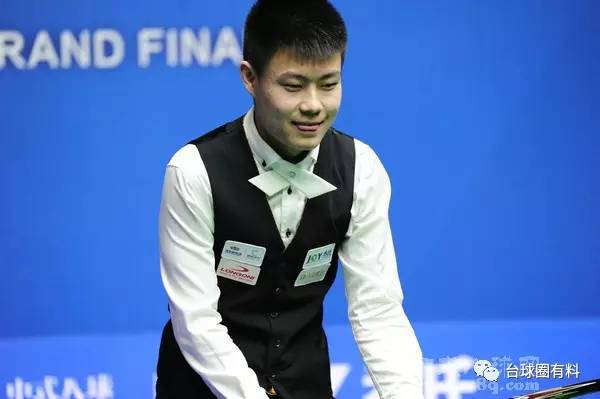 手感火热！拉文三节三分10中8爆砍37分5篮板