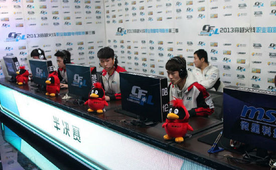 争锋相对 争锋相对